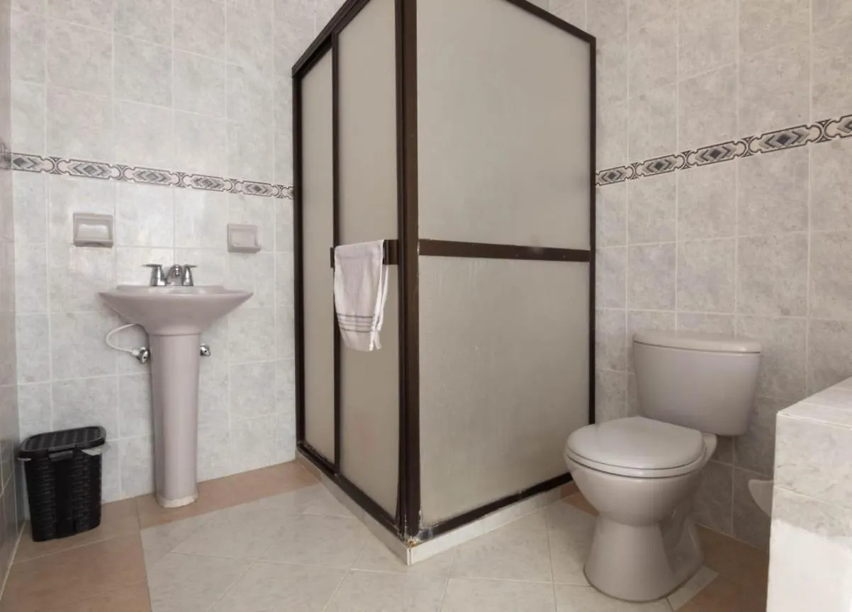メデジンHostal Encanto Paisaアパートメント ホームステイ メデジン